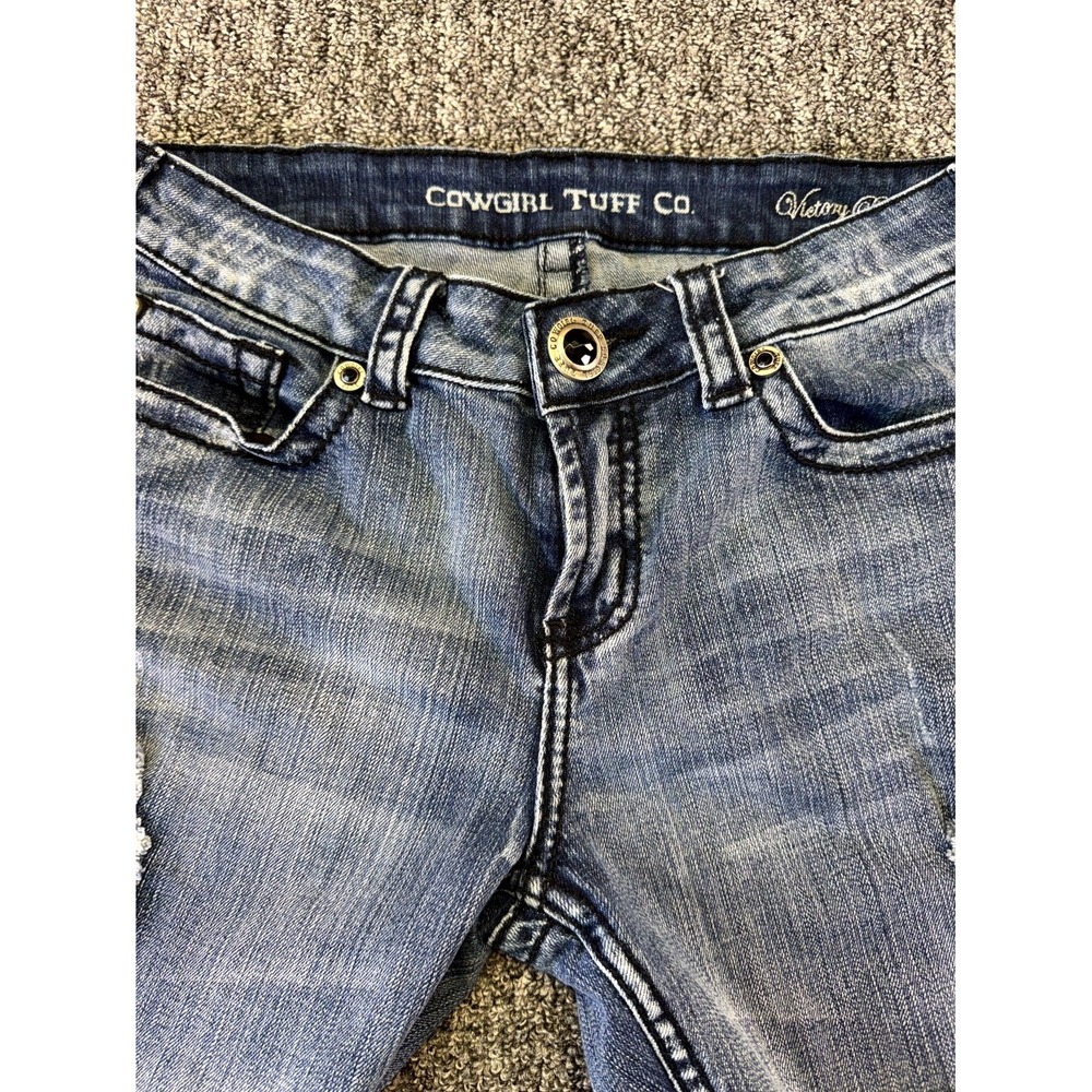 Cowgirl Tuff Co. Shorts Womens 30 Blue Denim Low Rise Light Wash Frayed Hem - Picture 5 of 16